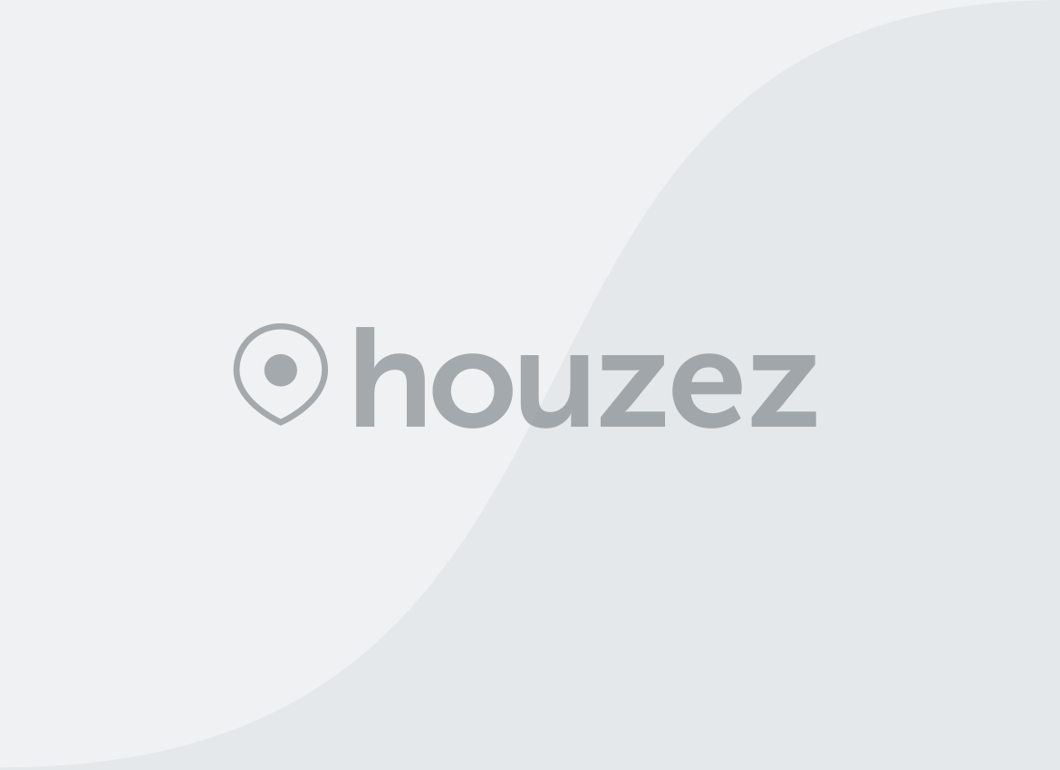 Buziasului, Imobil Pretabil Pentru Diverse Activitati, Renovat