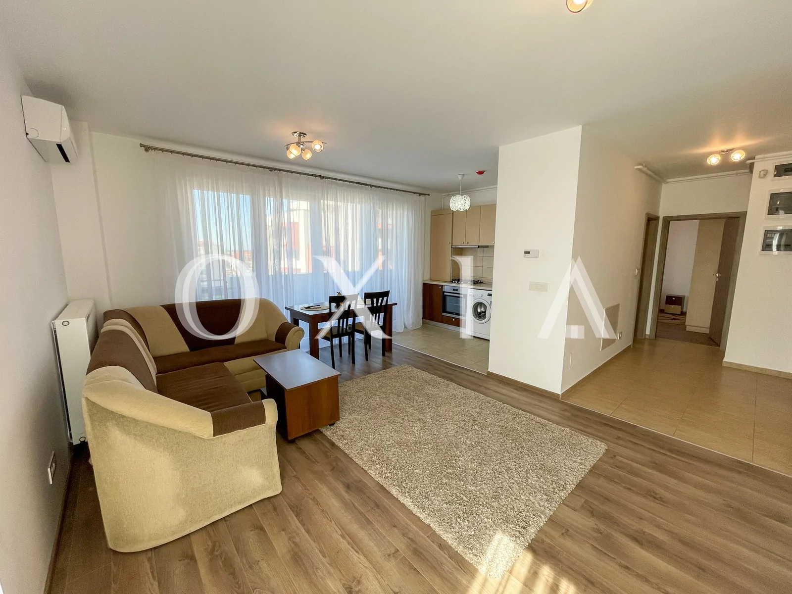 Aradului – Iris, Loc Propriu De Parcare, Mobilat-Utilat