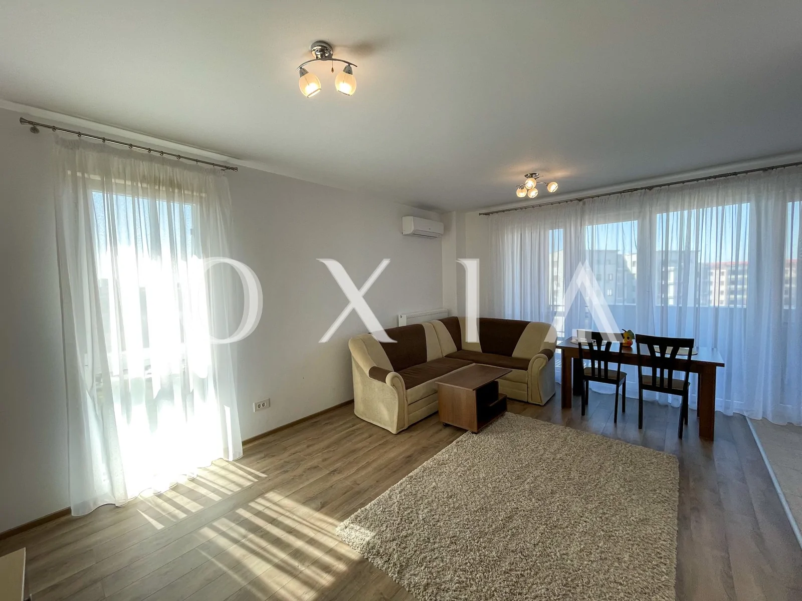 Aradului – Iris, Loc Propriu De Parcare, Mobilat-Utilat