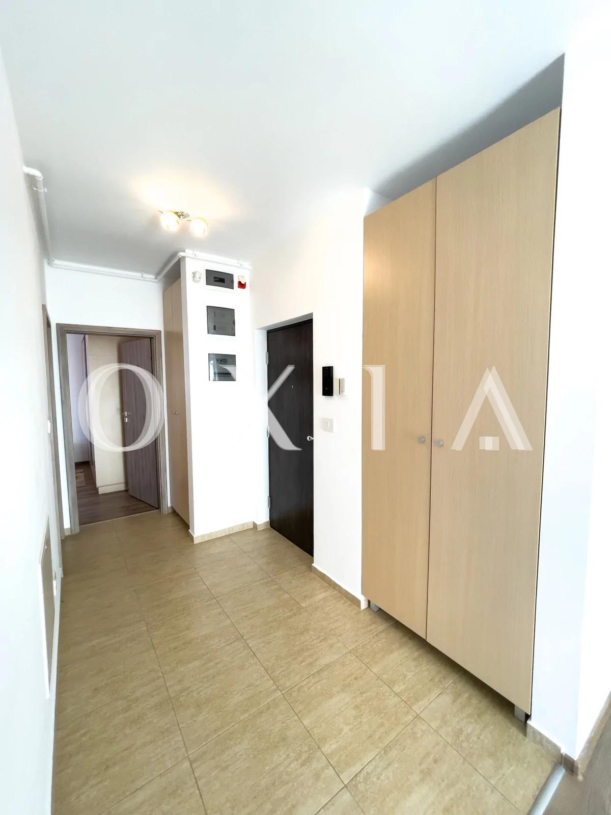 Aradului – Iris, Loc Propriu De Parcare, Mobilat-Utilat