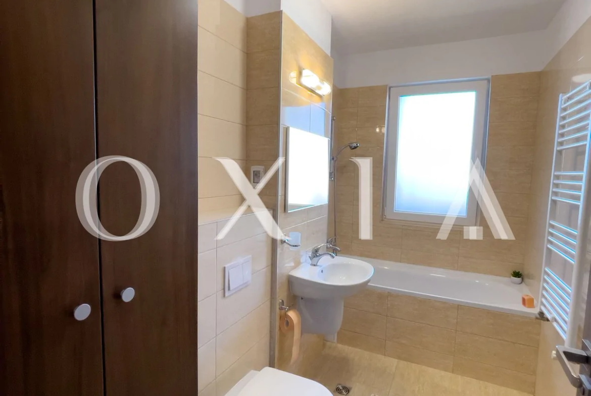 Aradului – Iris, Loc Propriu De Parcare, Mobilat-Utilat