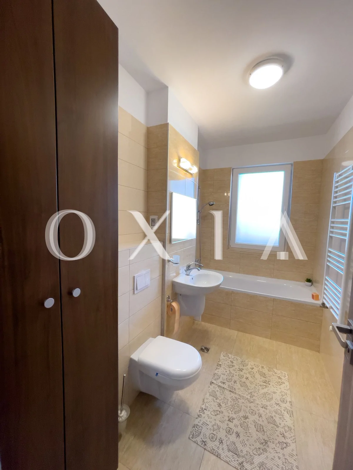 Aradului – Iris, Loc Propriu De Parcare, Mobilat-Utilat