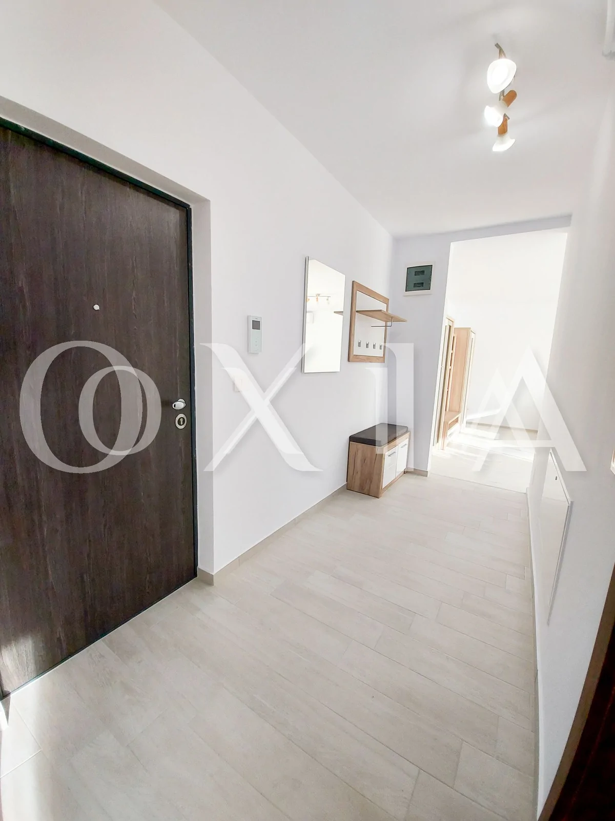 Aradului-Iris, Loc Parcare, Disponibil Imediat