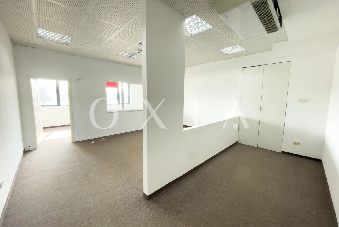 Birou, pretabil diverse activitati, zona Aradului