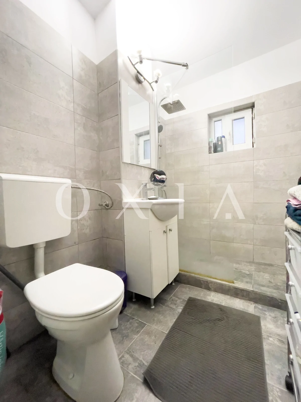 Dambovita, Mobilat si Utilat, Parcare