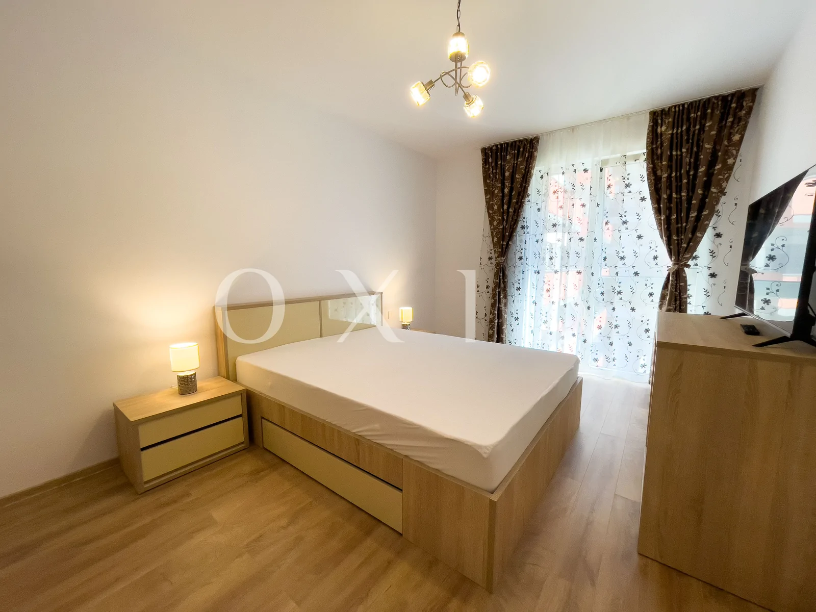 Aradului – Iris, Loc Parcare, Mobilat-Utilat