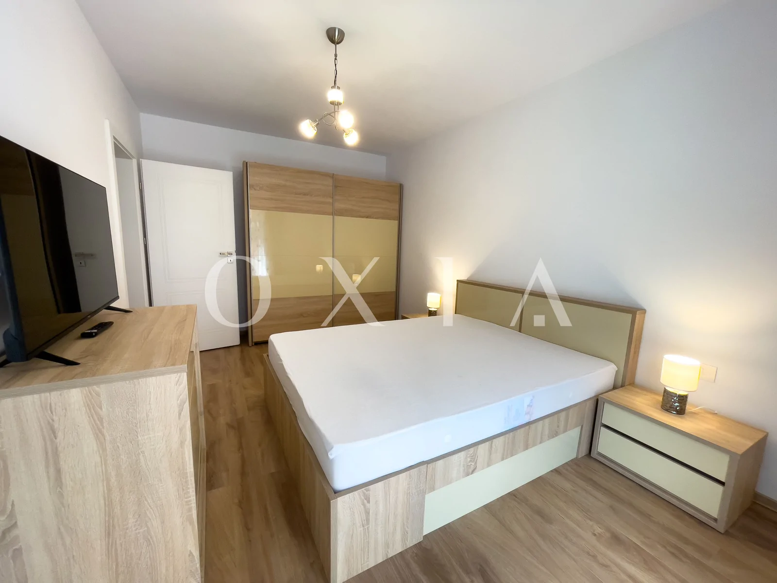 Aradului – Iris, Loc Parcare, Mobilat-Utilat