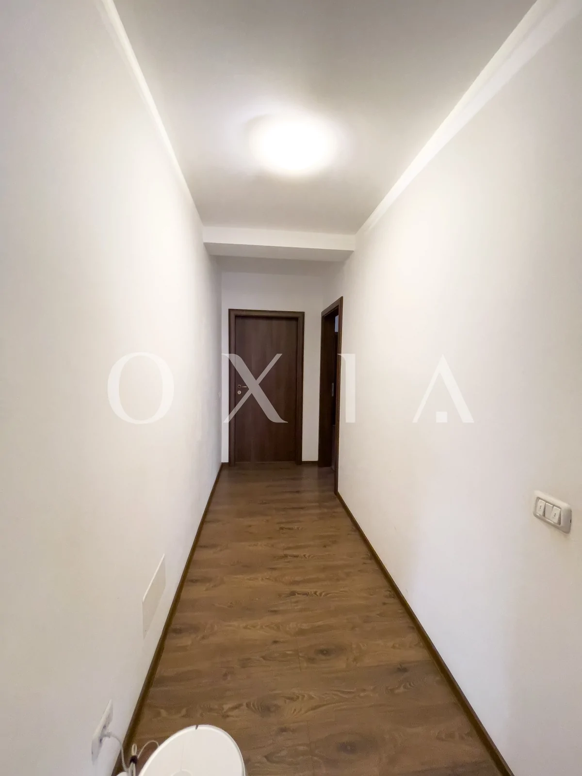 Casa pe parter cu garaj dublu, teren generos.