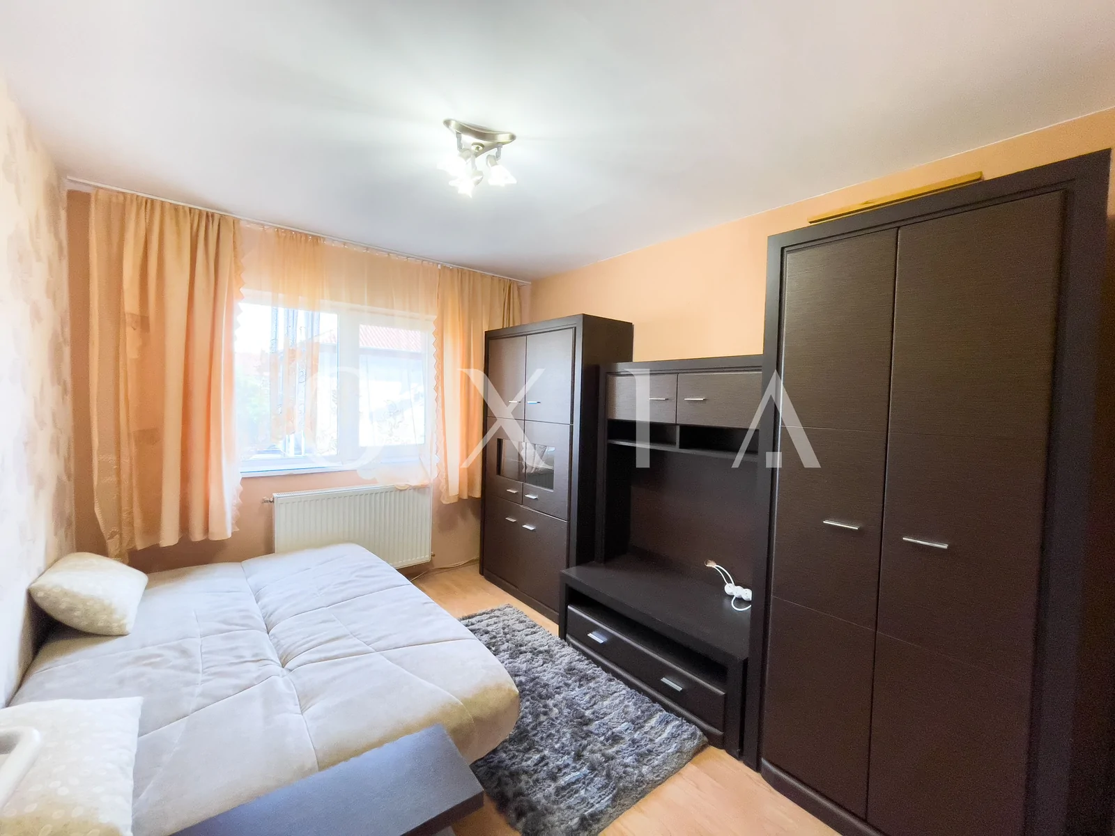 Aradului, Centrala proprie, mobilat si utilat partial