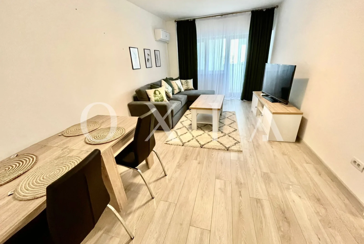 Lunei, decomandat, amenajat modern