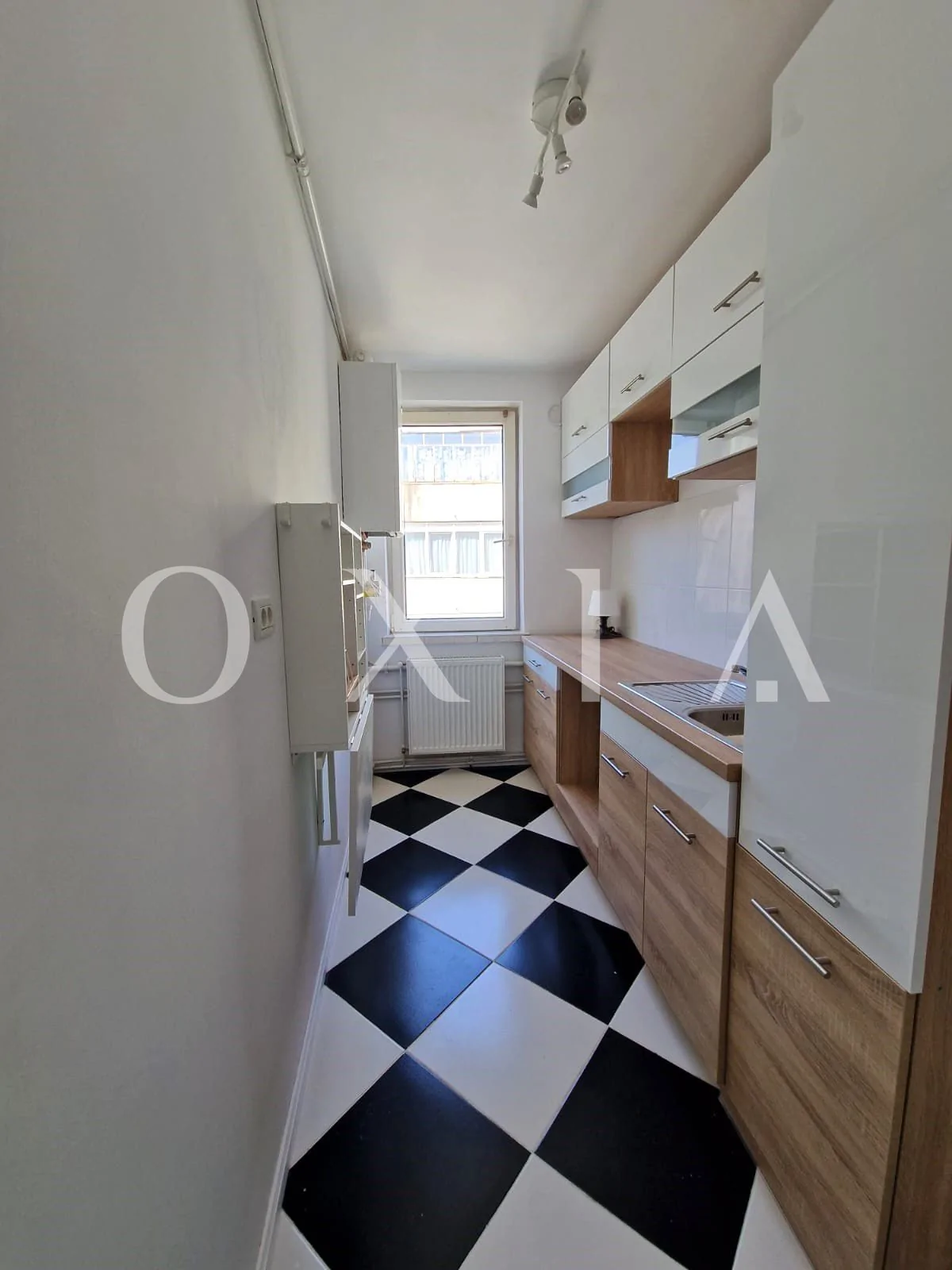 Calea Sagului, renovat complet, etaj intermediar