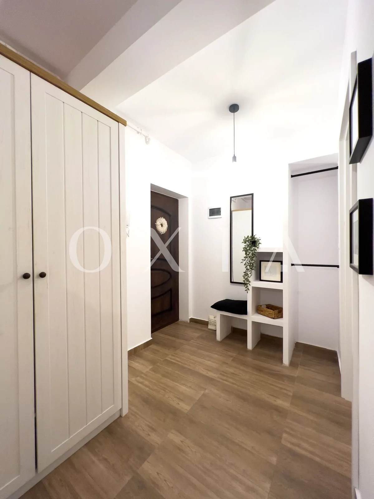 Giroc/Calea Urseni, mobilat premium, etaj intermediar