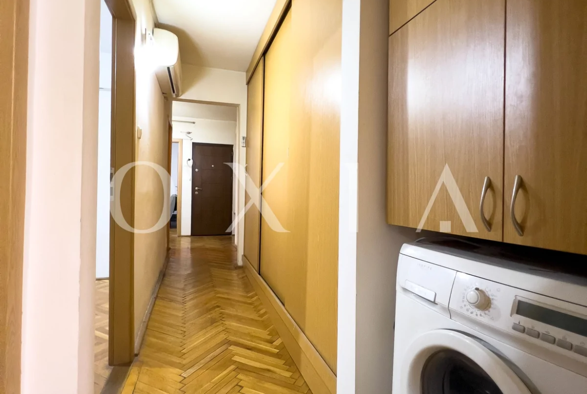 Calea Martirilor, Centrala + AC, 2 Boxe, Mobilat
