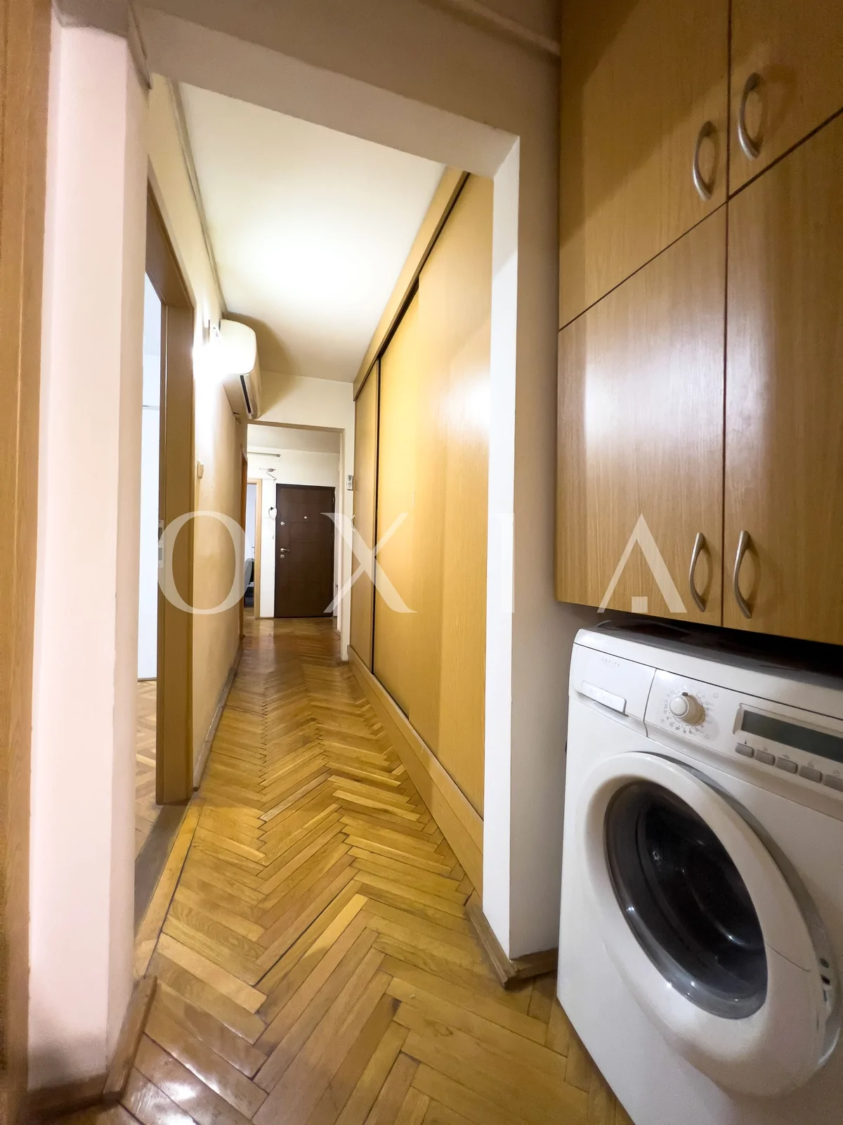 Calea Martirilor, Centrala + AC, 2 Boxe, Mobilat