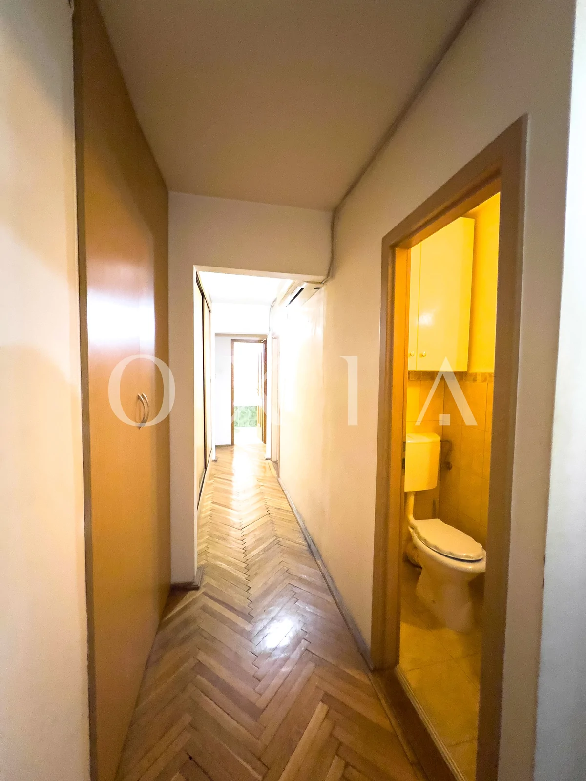 Calea Martirilor, Centrala + AC, 2 Boxe, Mobilat