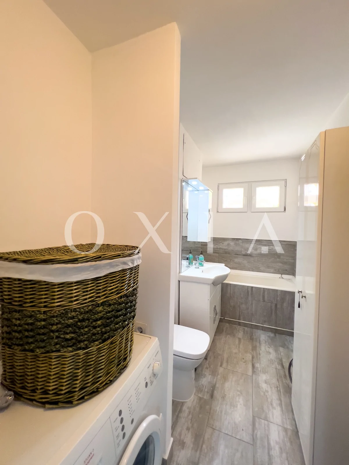 4 Camere, Etaj Intermediar, Renovat
