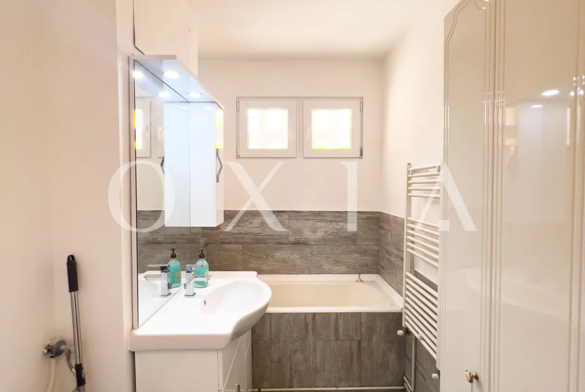 4 Camere, Etaj Intermediar, Renovat
