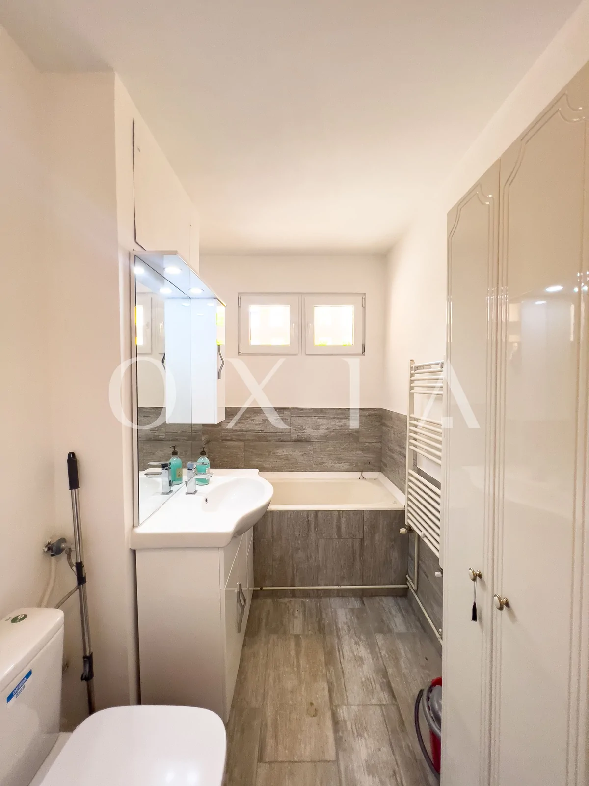 4 Camere, Etaj Intermediar, Renovat