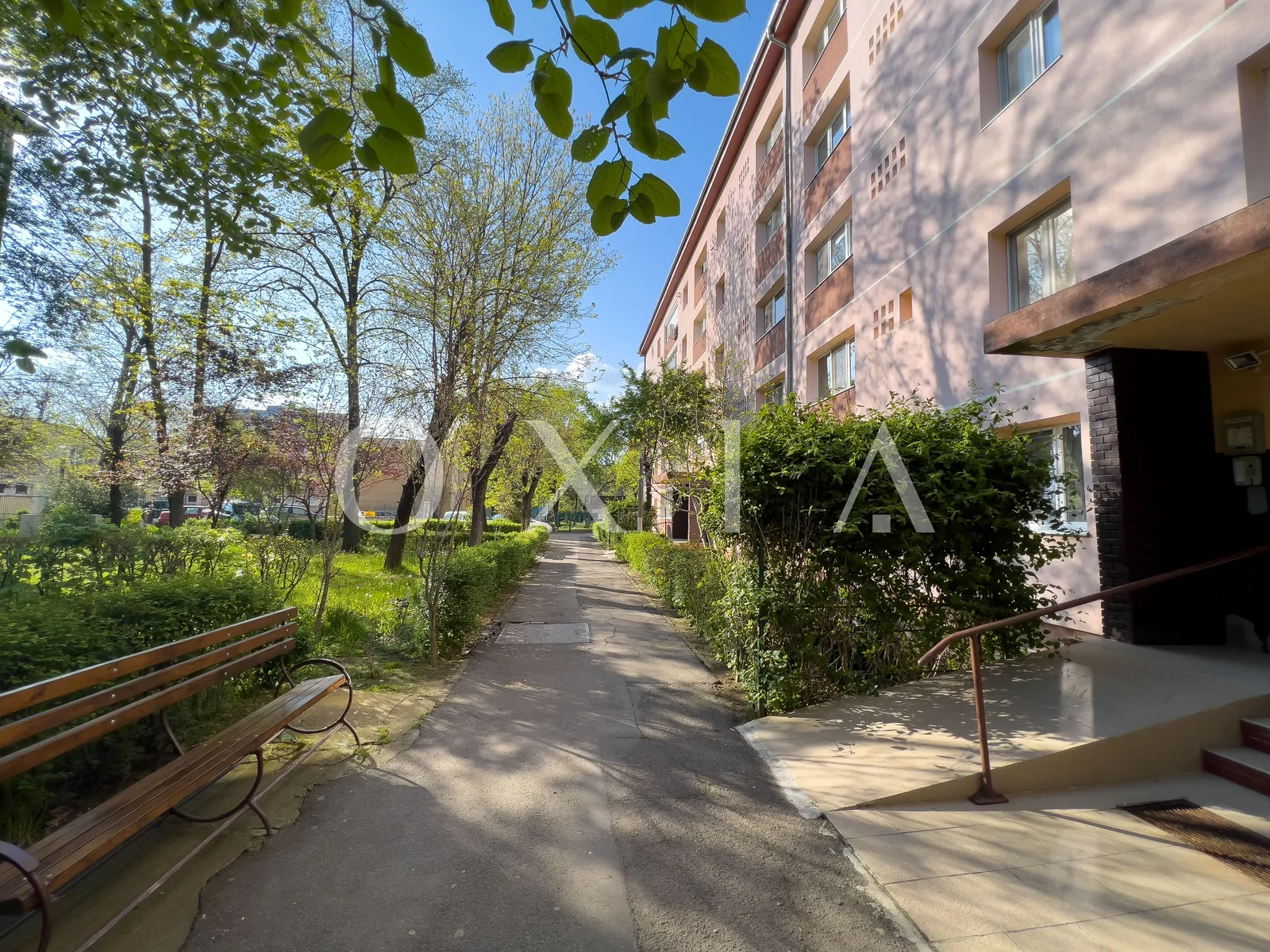 4 Camere, Etaj Intermediar, Renovat