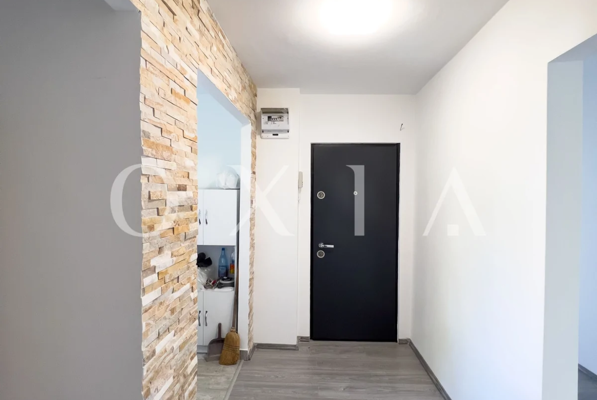 4 Camere, Etaj Intermediar, Renovat