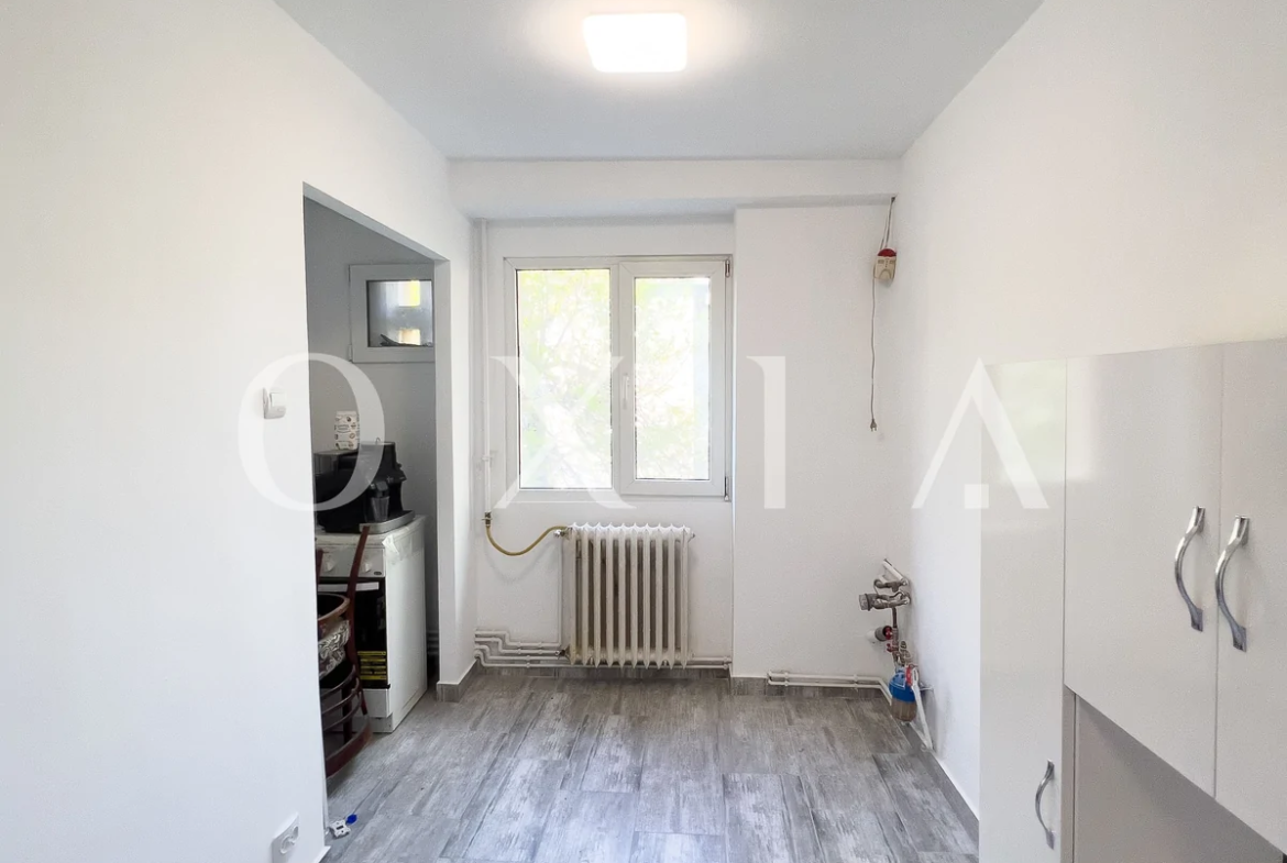4 Camere, Etaj Intermediar, Renovat