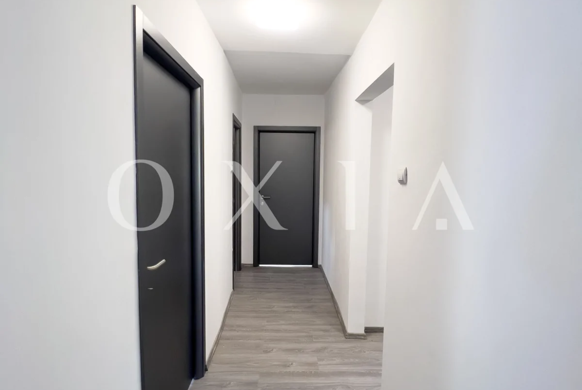 4 Camere, Etaj Intermediar, Renovat