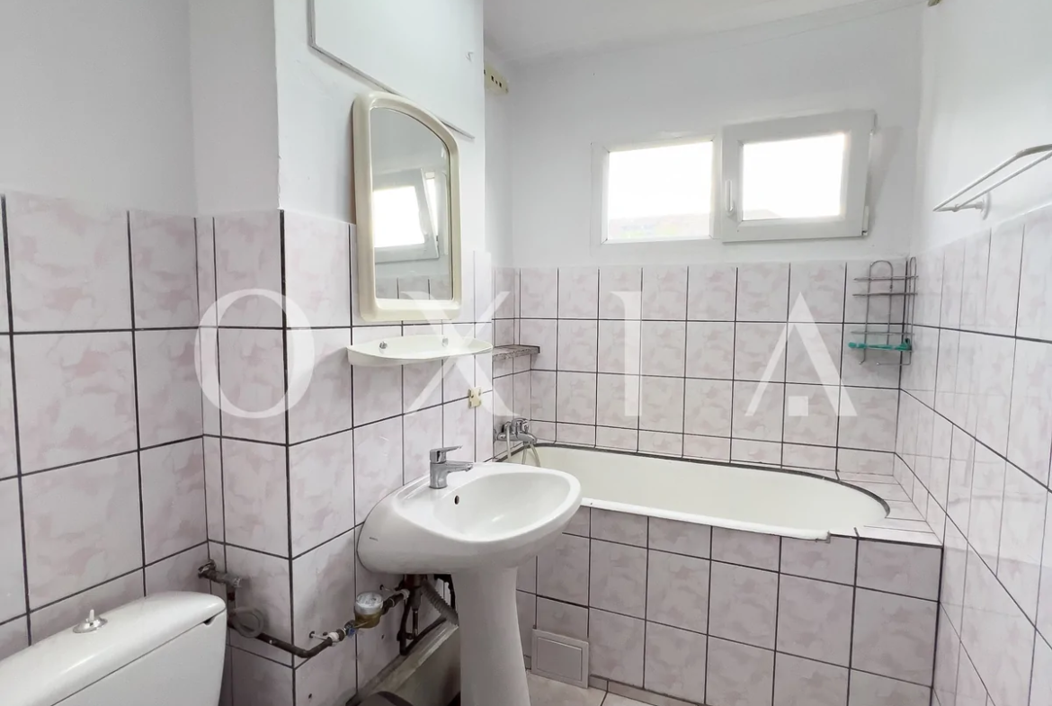 Tipografilor, Centrala Proprie, Mobilat-Utilat
