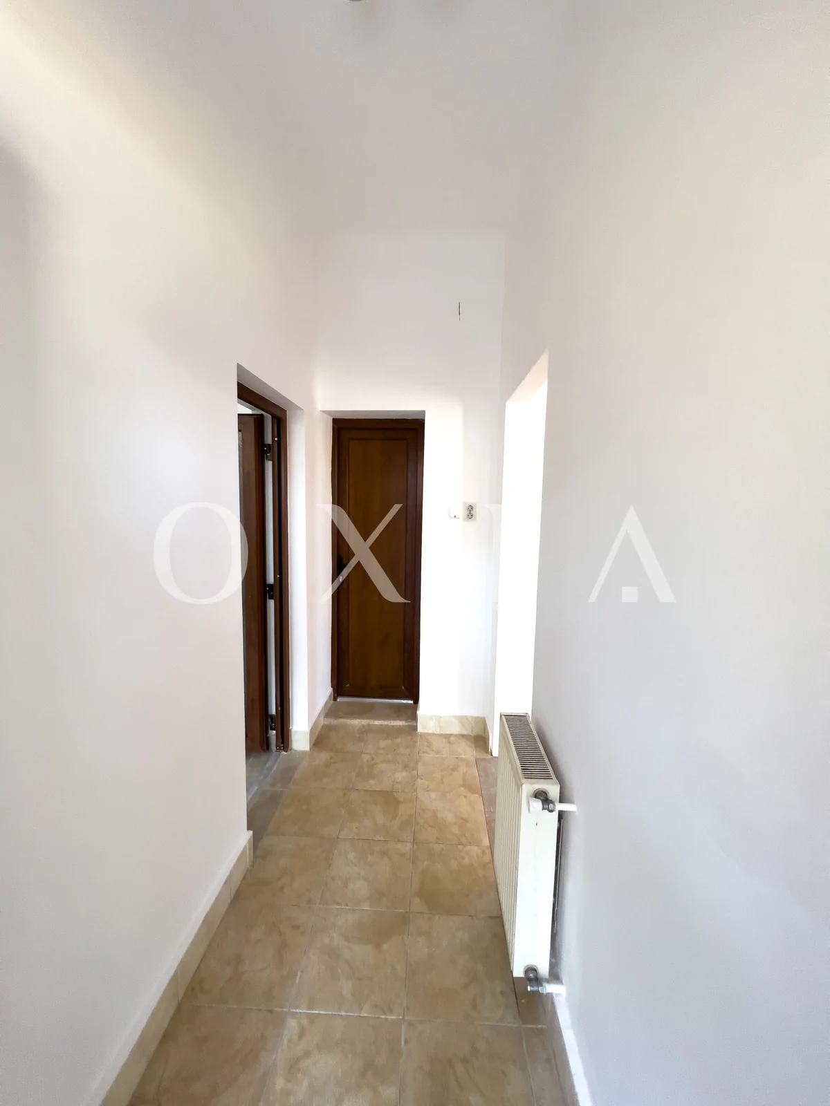 Buziasului, Imobil Pretabil Pentru Diverse Activitati, Renovat