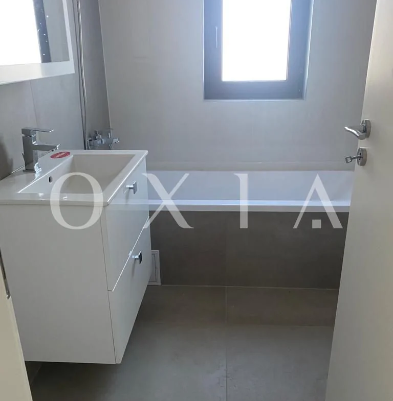 Apartament Mosnita Noua cu gradina, semimobilat