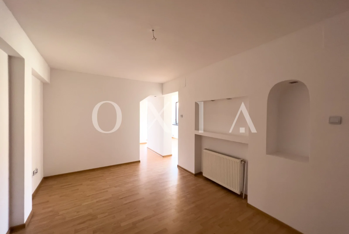 Imobil Pretabil Pentru Diverse Activitati, Renovat