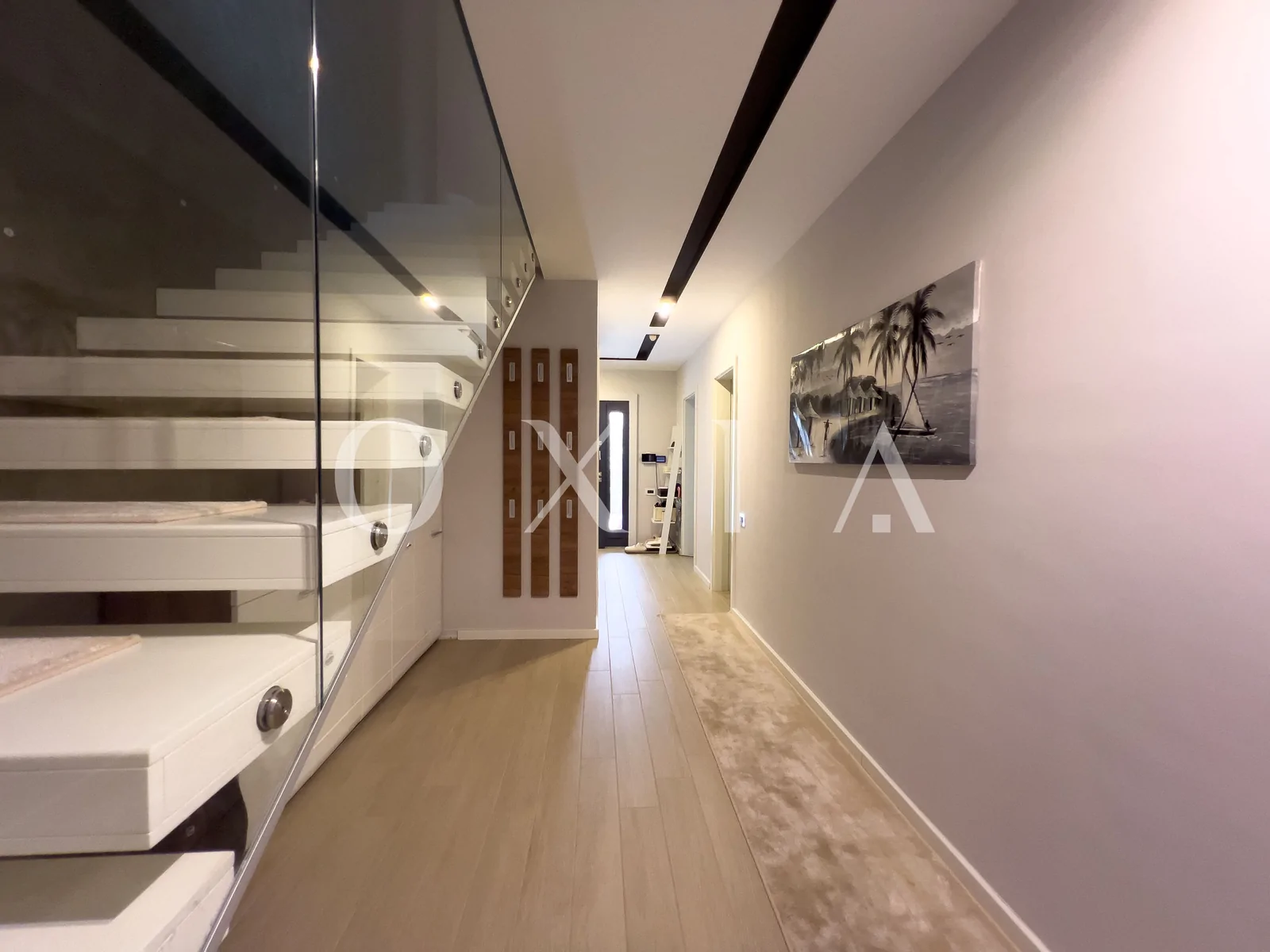 Casa exclusivista cu piscina in Chisoda