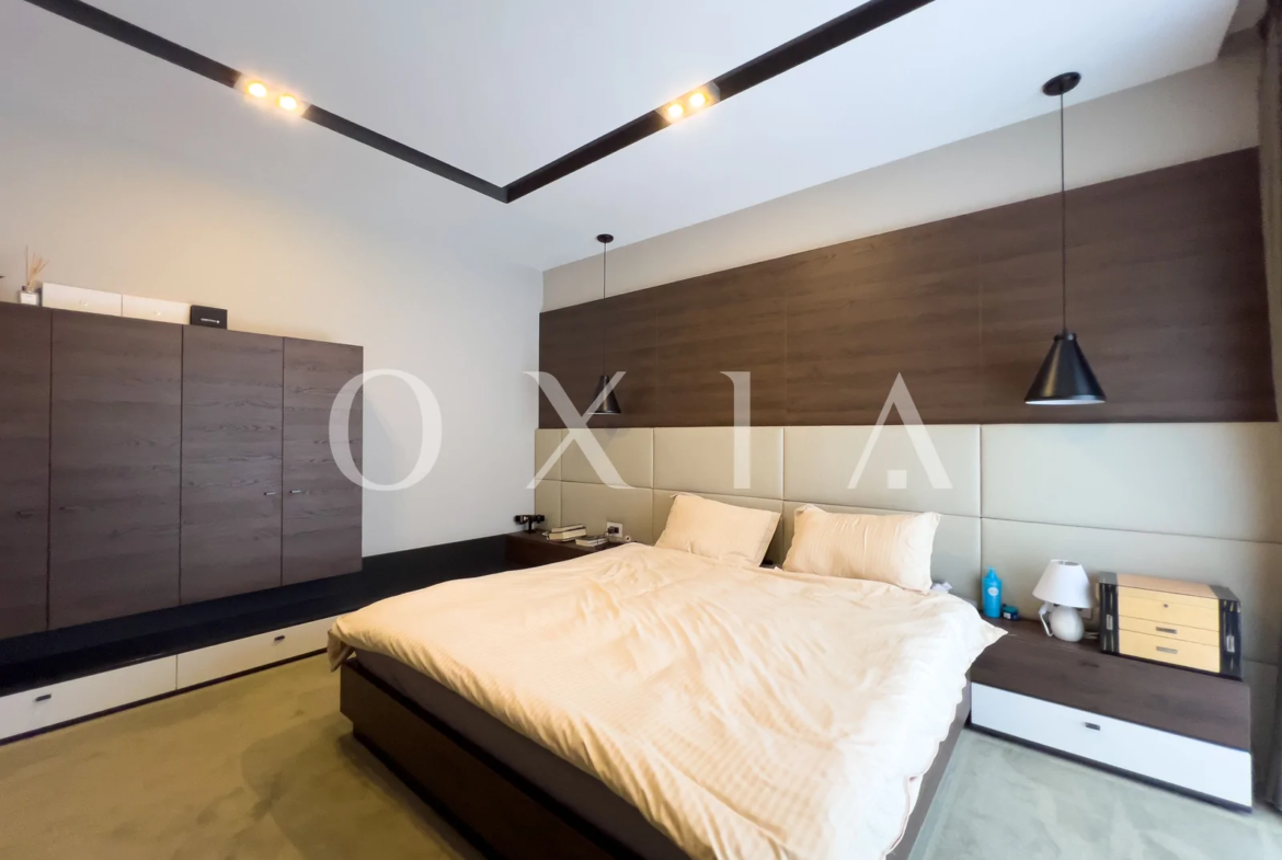 Casa exclusivista cu piscina in Chisoda