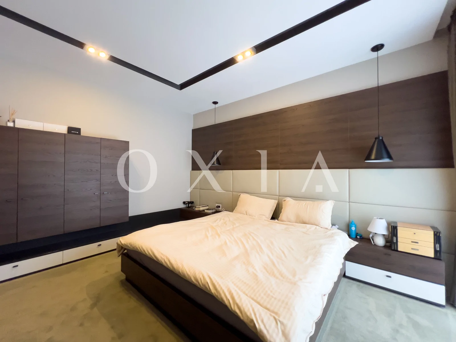 Casa exclusivista cu piscina in Chisoda