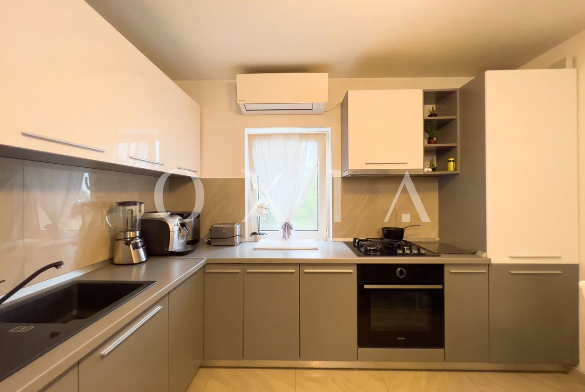 Kiriac, Renovat, Etaj Intermediar, Mobilat-Utilat
