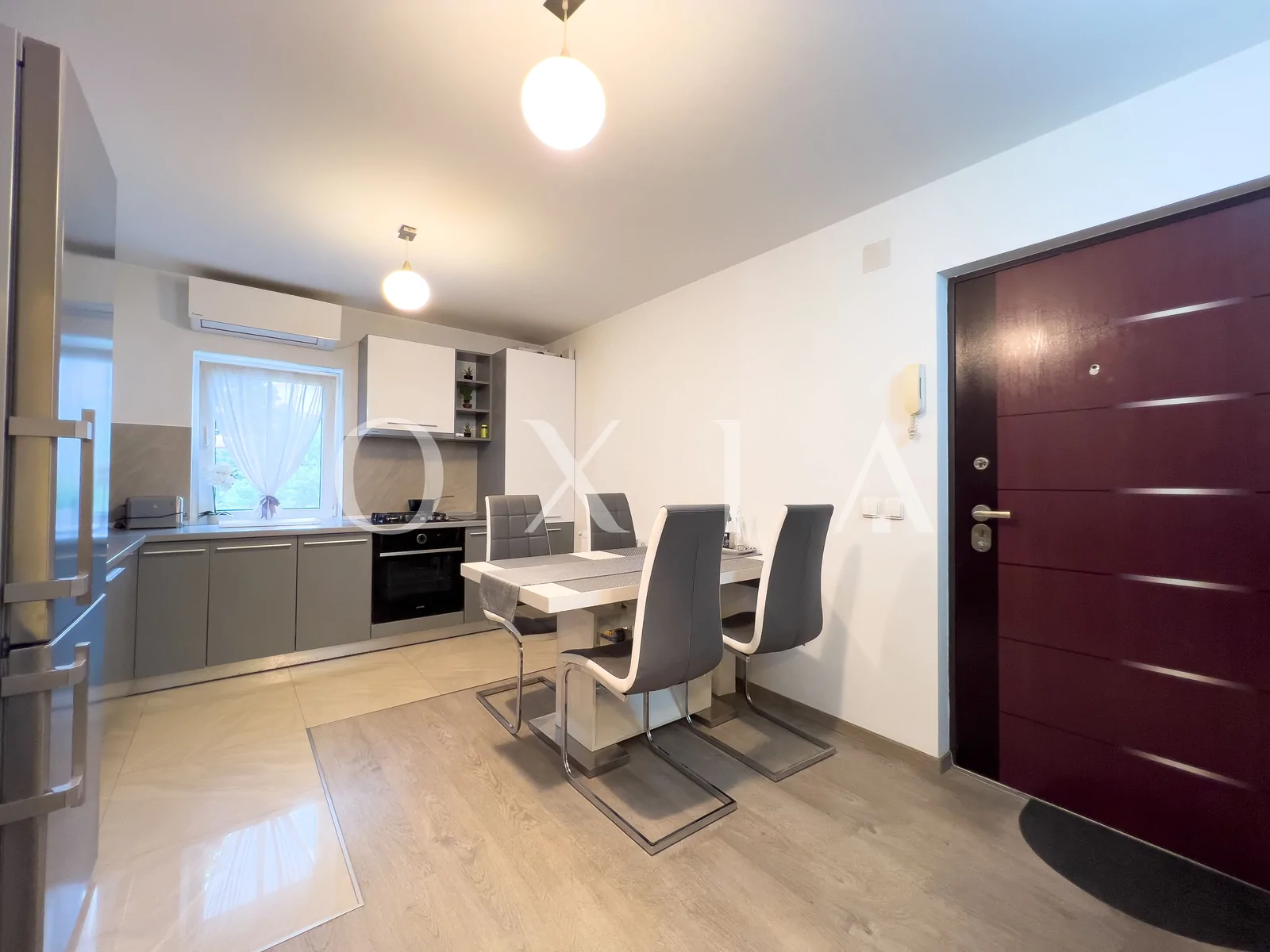 Kiriac, Renovat, Etaj Intermediar, Mobilat-Utilat