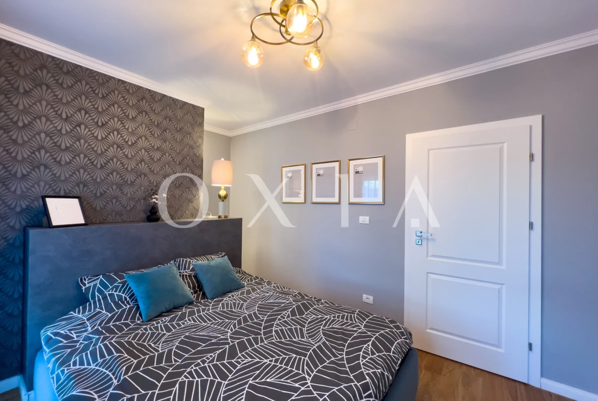 Giroc, Hotel IQ, Amenajari Moderne
