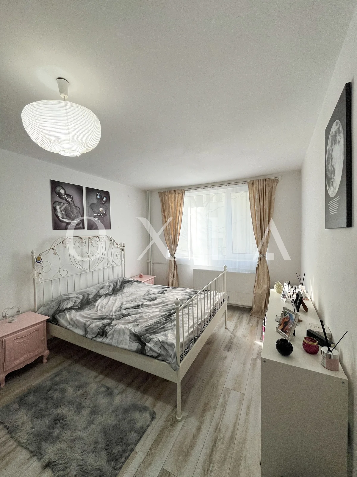Zona Medicina, Renovat, Garaj, Boxa