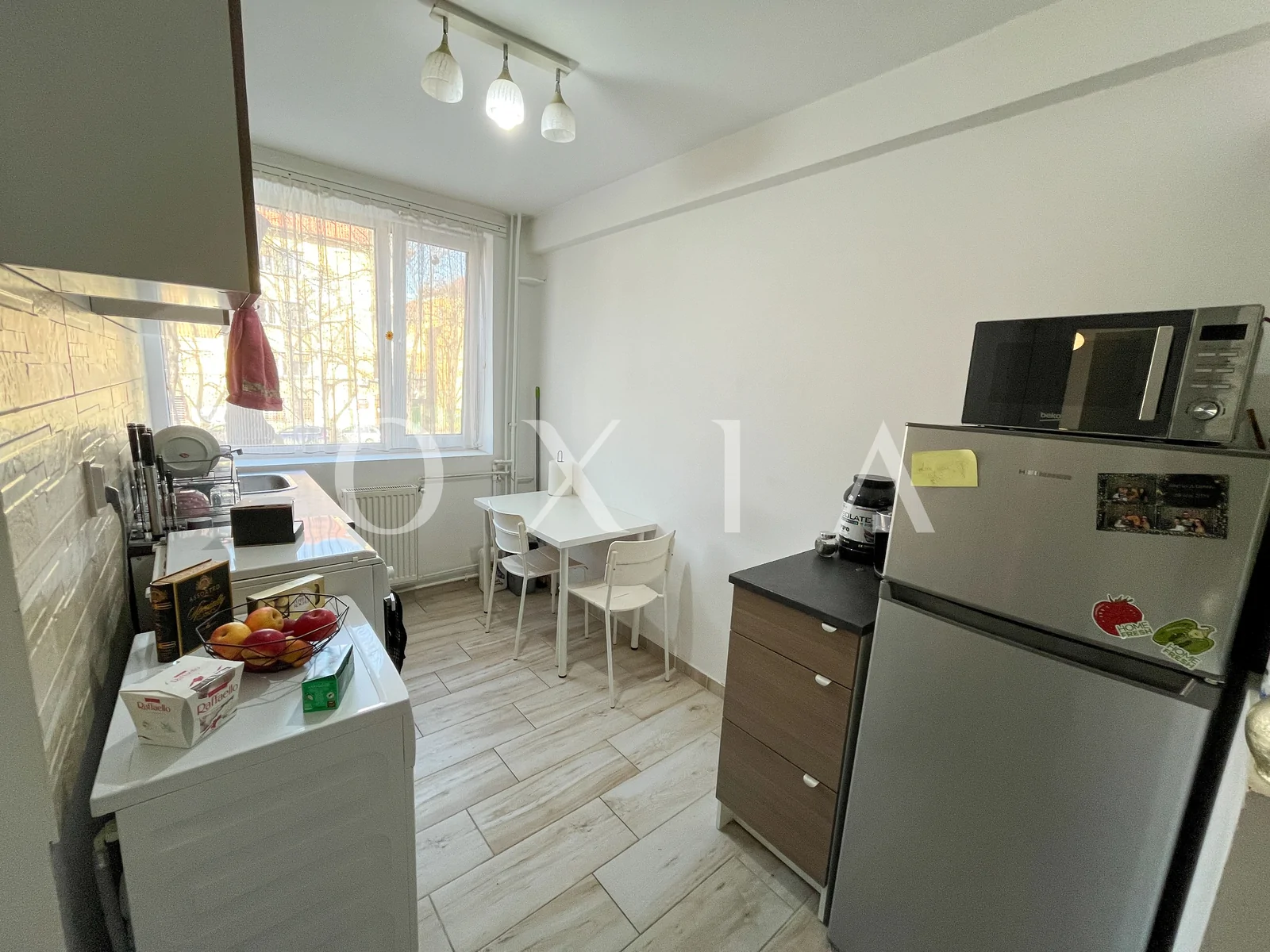 Zona Medicina, Renovat, Garaj, Boxa