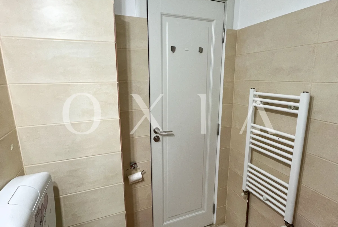 Zona Medicina, Renovat, Garaj, Boxa