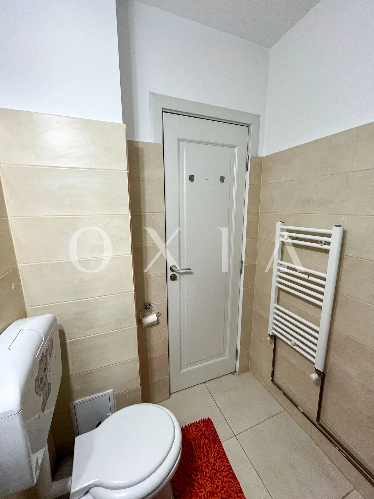 Zona Medicina, Renovat, Garaj, Boxa