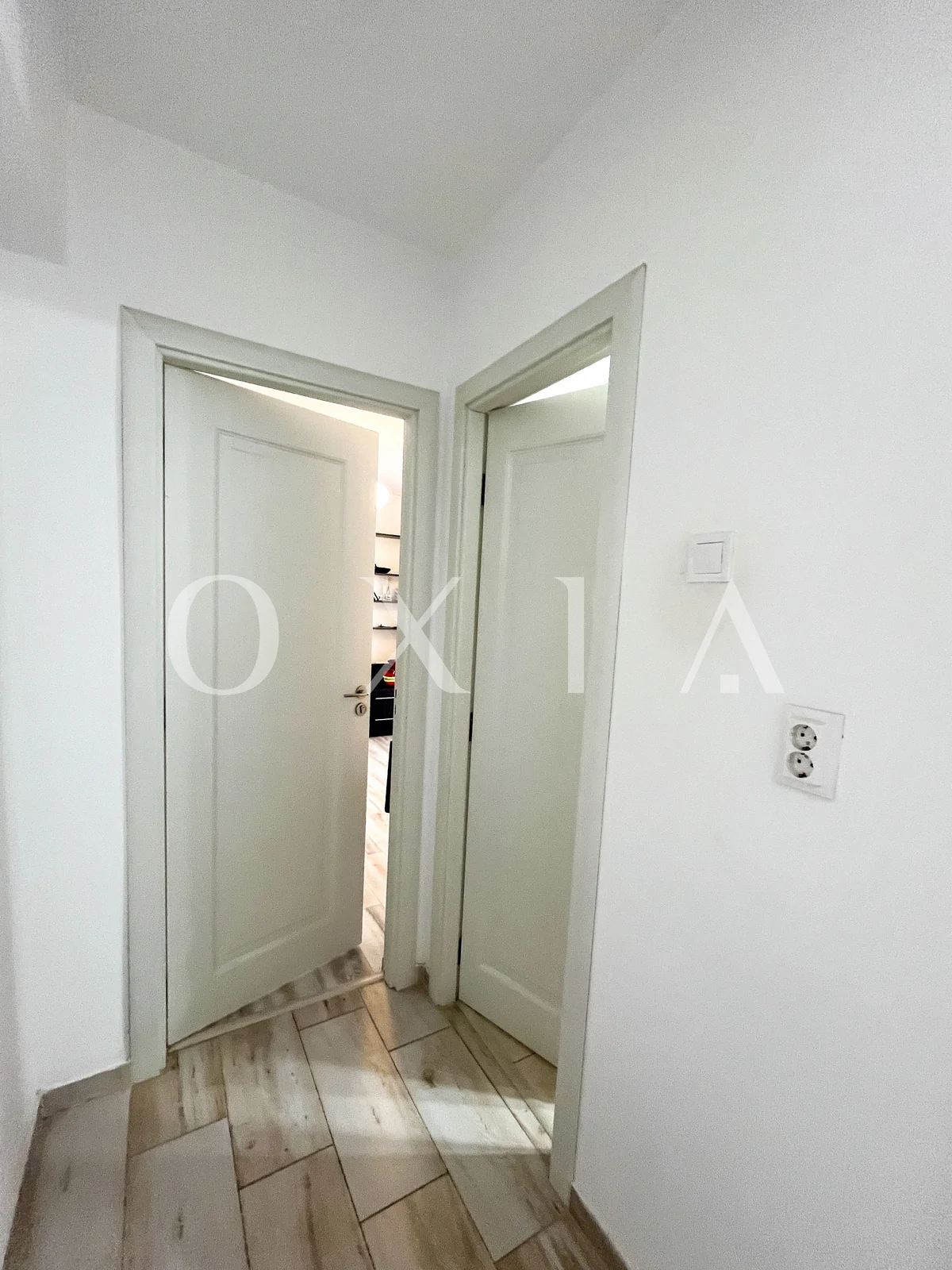 Zona Medicina, Renovat, Garaj, Boxa
