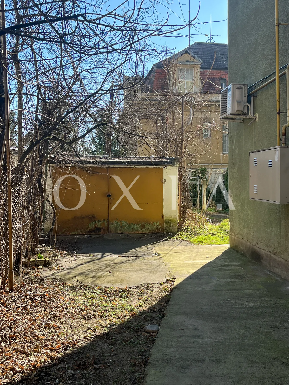 Zona Medicina, Renovat, Garaj, Boxa
