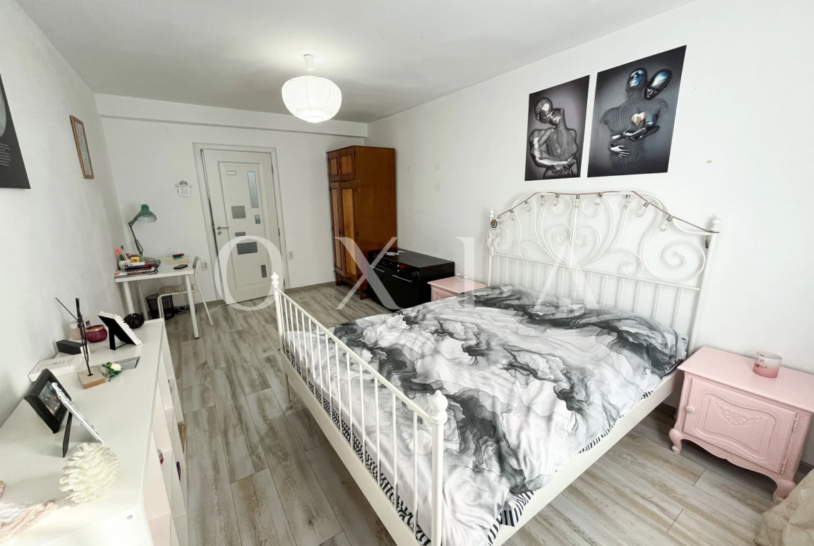 Zona Medicina, Renovat, Garaj, Boxa
