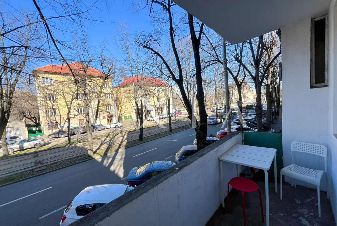 Zona Medicina, Renovat, Garaj, Boxa