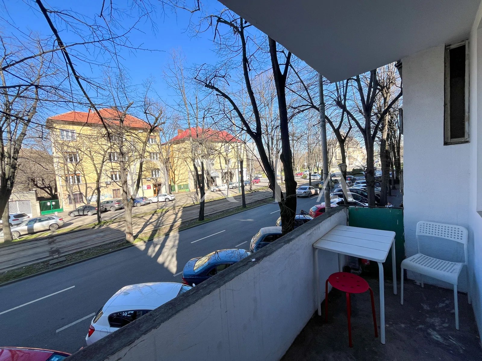 Zona Medicina, Renovat, Garaj, Boxa