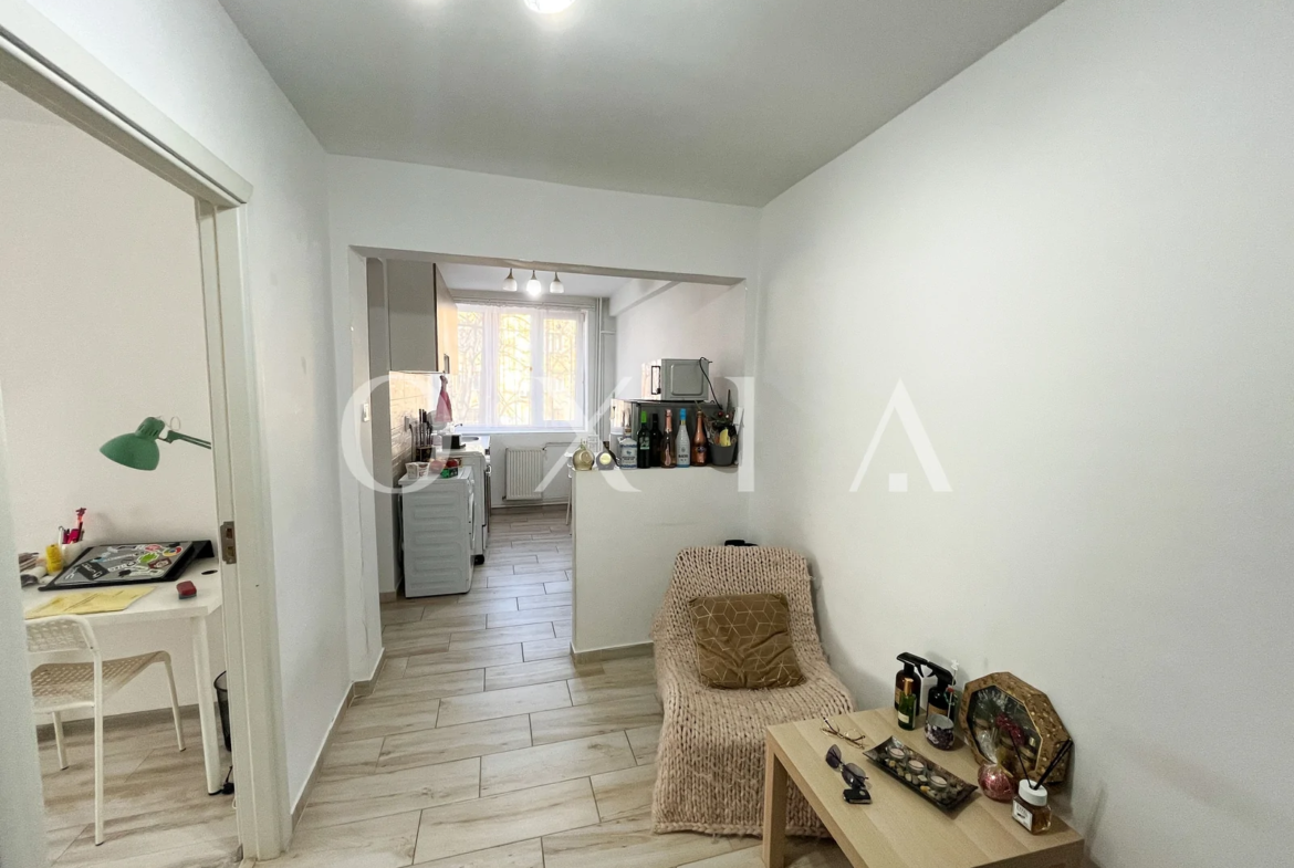 Zona Medicina, Renovat, Garaj, Boxa