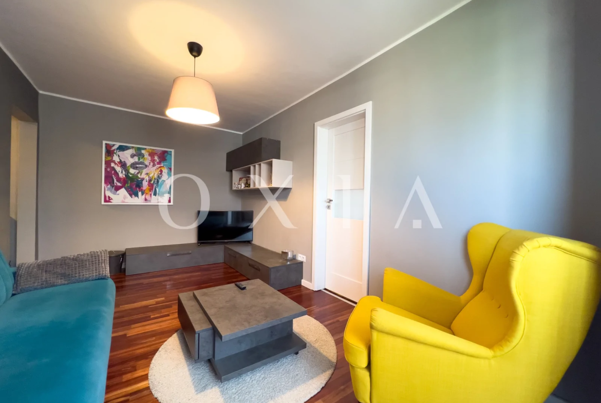 Exclusiv, Dacia-Circumvalatiunii, Renovat