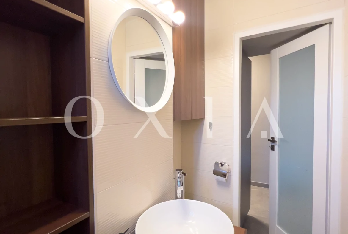 Exclusiv, Dacia-Circumvalatiunii, Renovat