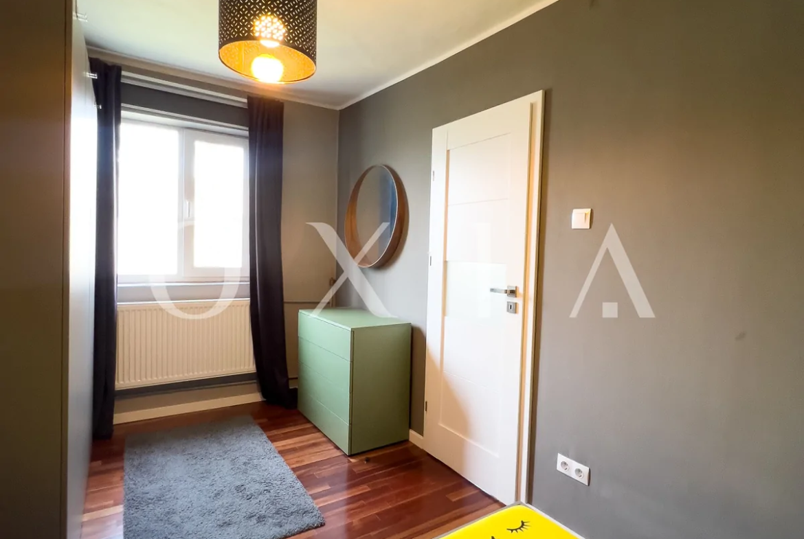 Exclusiv, Dacia-Circumvalatiunii, Renovat