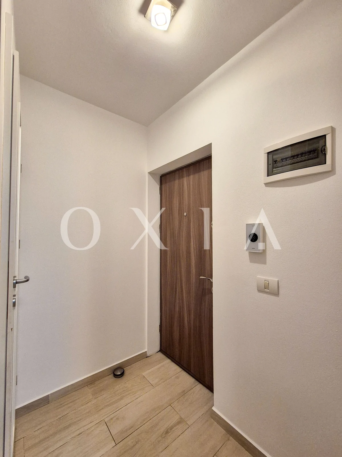 apartament-pe-doua-nivele-cu-gradina-proprie-in-braytim-16